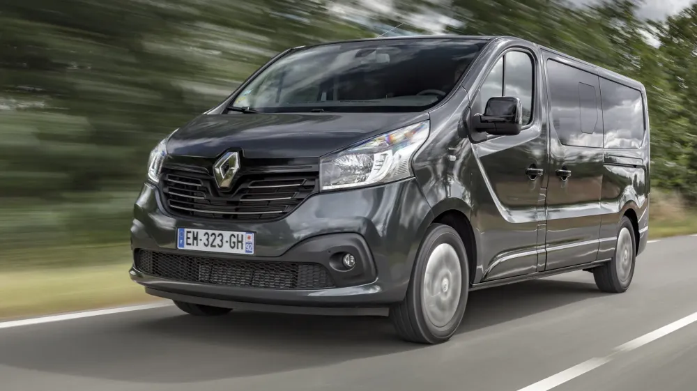 Renault Trafic (9 places)